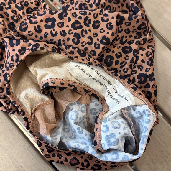 Bathing suit - Picture 4 of 4